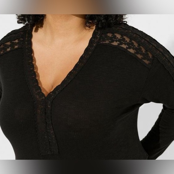 torrid Tops - Super Soft Slub Long Sleeve Drop
Shoulder Lace Yoke Top